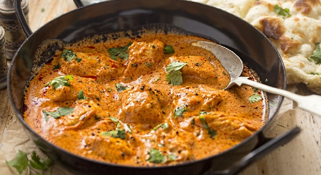 Frango ao molho tikka masala