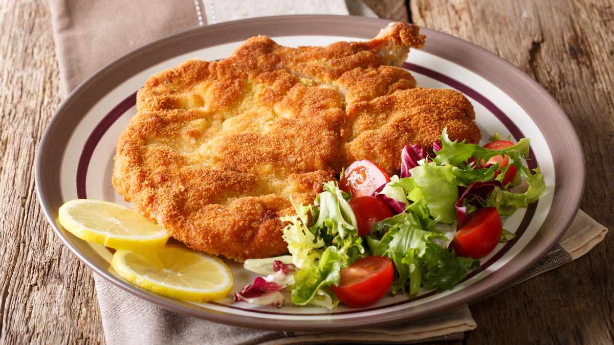 Qual é a ordem para empanar bife à milanesa?