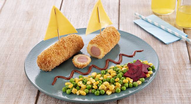 Croquete de Salsicha, Batata e Parmesão com Vegetais na Manteiga