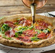 Pizza com carpaccio