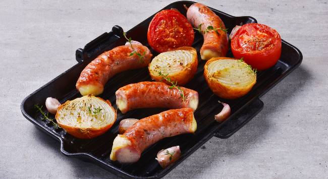 Linguiça Cuiabana com Tomates e Cebolas Assados