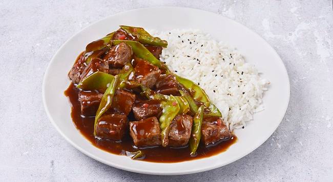 Coxão Mole em Cubos ao Molho Thai com Arroz Branco