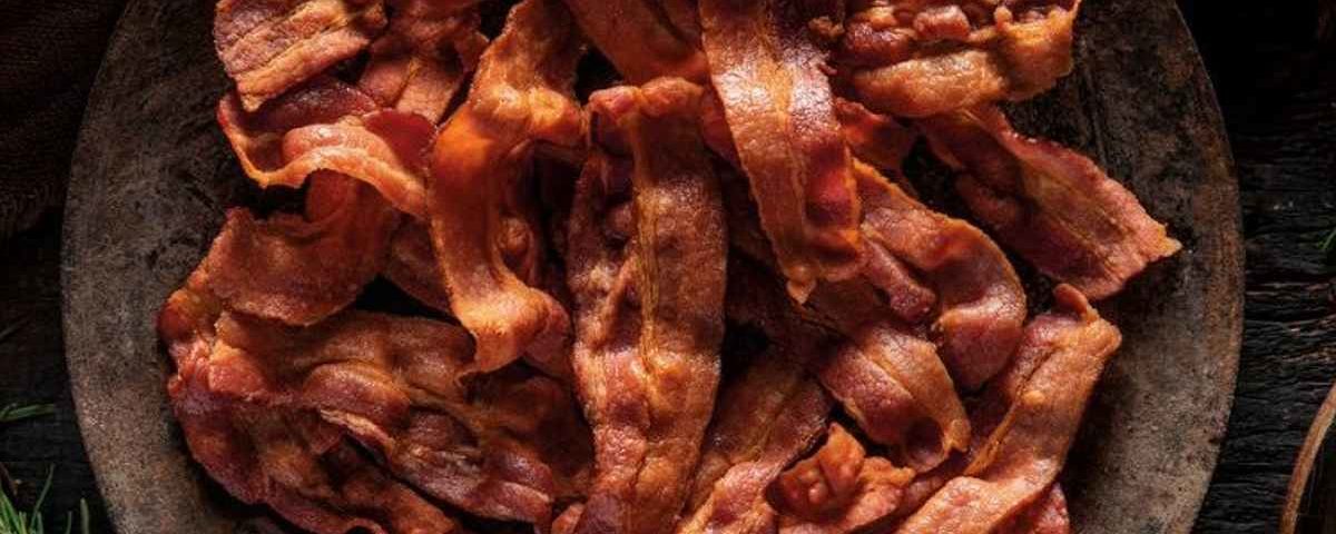 Descubra qual a diferença entre bacon, toucinho e paleta