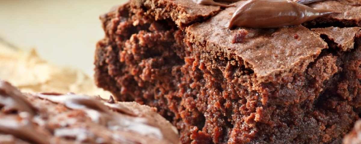 6 truques para fazer uma receita de brownie de chocolate molhadinho e delicioso