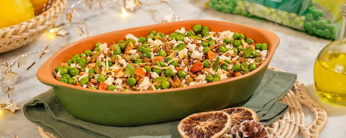 Salada de lentilha especial para o Ano Novo: com amêndoas, queijo e manjericão