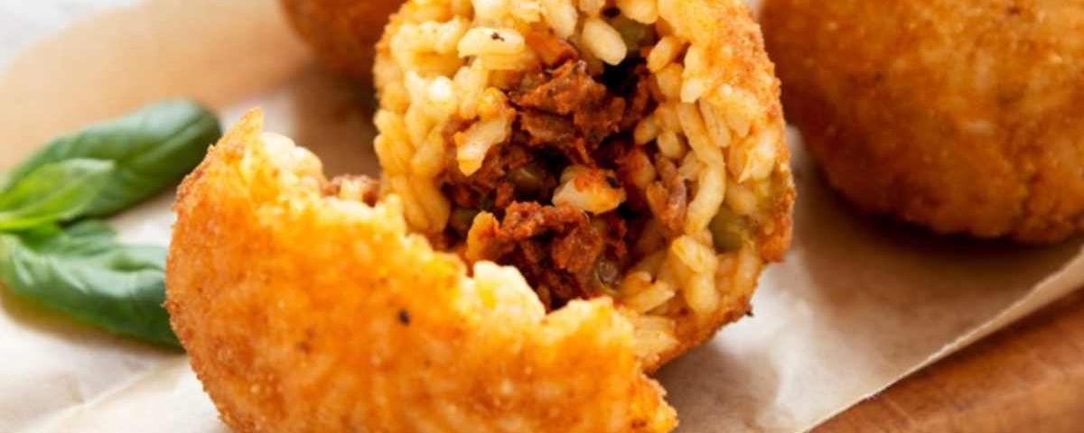 Receita de bolinho de arroz: preparo simples e rápido com a sobra do almoço