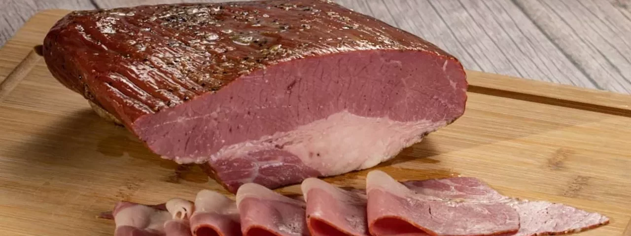 O que é pastrami? Saiba tudo sobre esse tipo de carne!