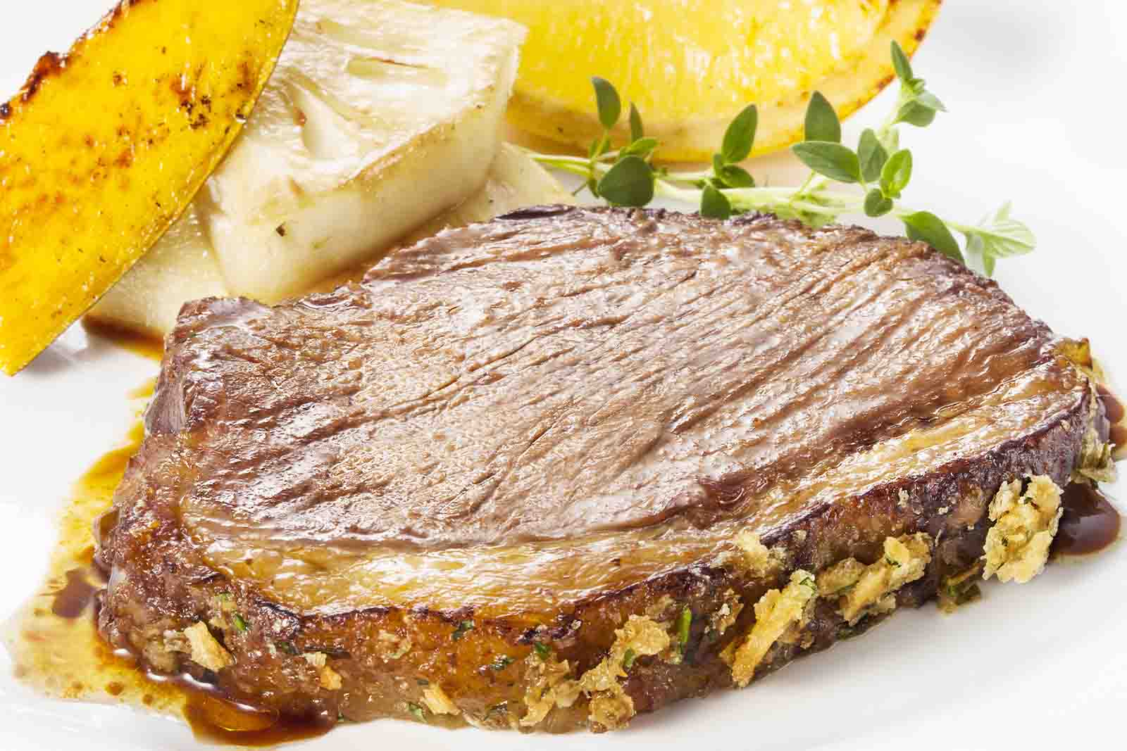 picanha servida com frutas