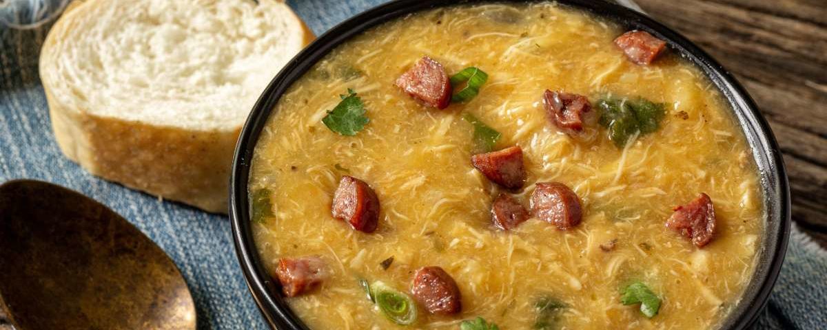 Caldo de kenga: o que é essa receita que está todo mundo falando?