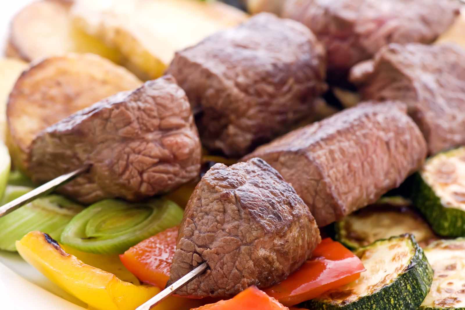 Churrasco Junino: 10 tipos de espetinho para Festa Junina