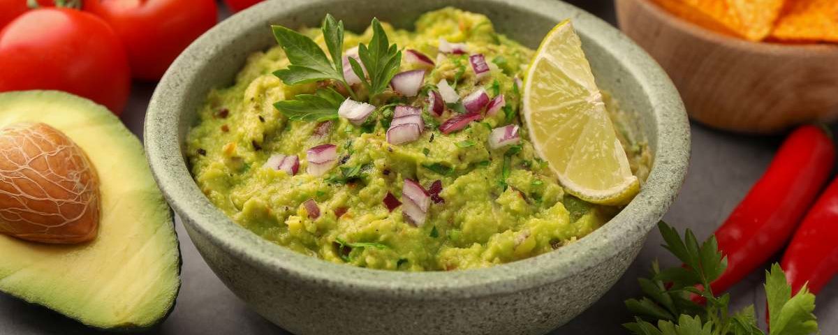 Guacamole combina só com tortilla? Veja outras formas de comer o prato mexicano