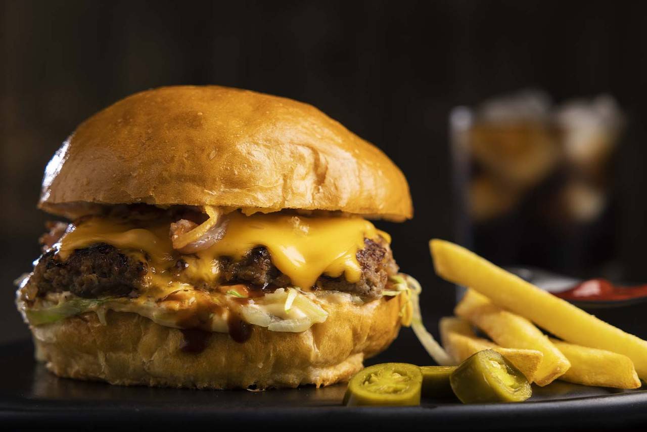 Smash burger de carne: 5 dicas para o hambúrguer perfeito