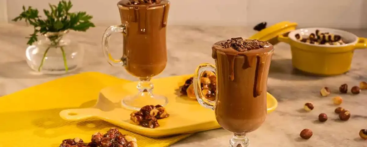 Receita de chocolate quente cremoso para aquecer o corpo nos dias frios!