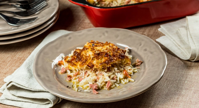 Arroz de Forno com Mortadela e Queijo