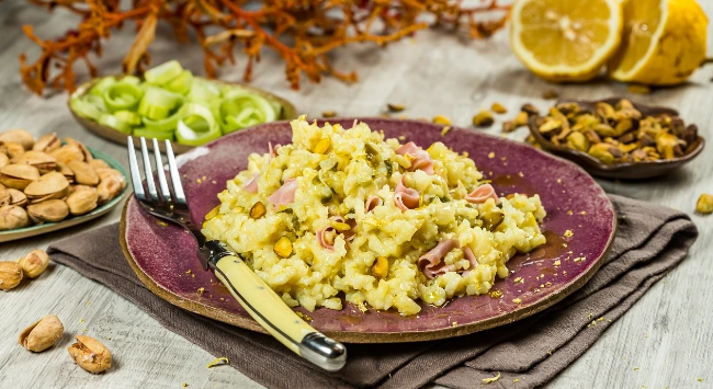 Risoto de Mortadela Italiana com Pistache e Alho-Poró