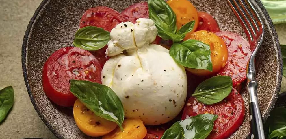 O que é burrata? Veja receitas e acompanhamentos