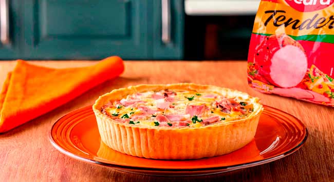 Quiche de tender com parmesão