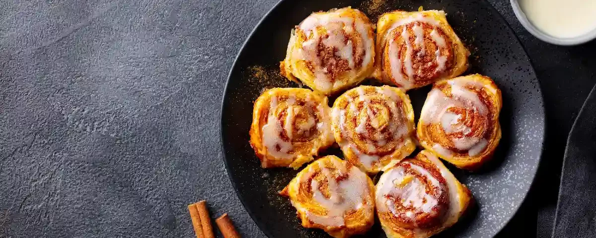 Cinnamon roll: conheça o pãozinho com canela escandinavo que é hit em confeitarias