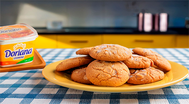 Biscoitos amanteigados de amêndoas