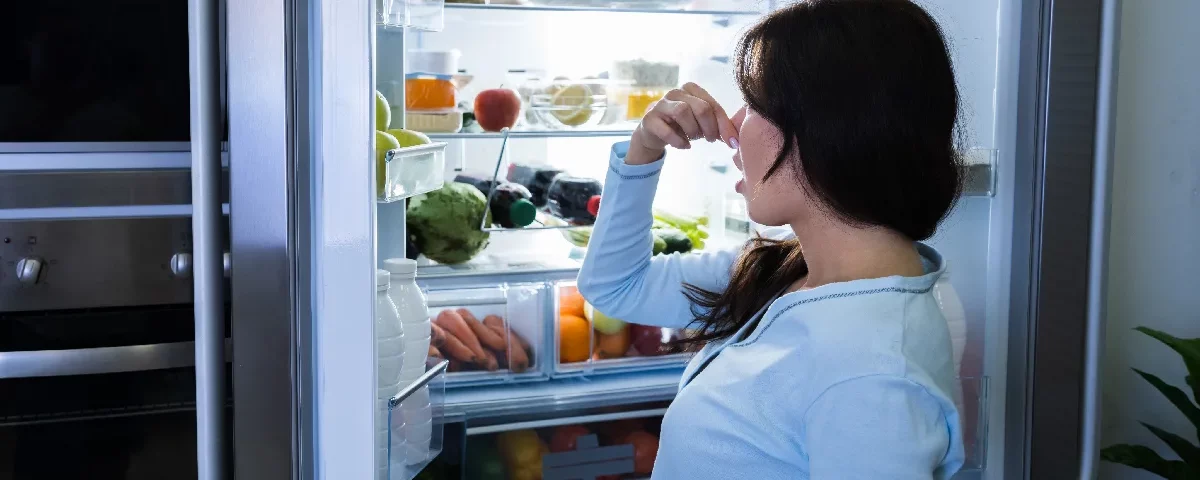 Como tirar cheiro ruim da geladeira? Esses truques não falham!